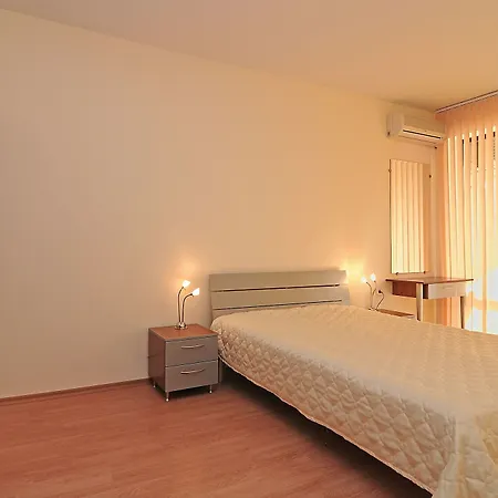 Apartment Spectra Club *